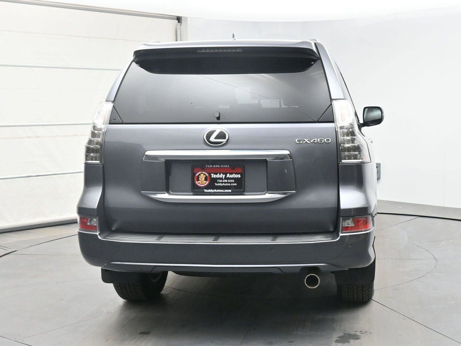 Used 2020 Lexus GX 460 Premium w/ Premium Package image 23