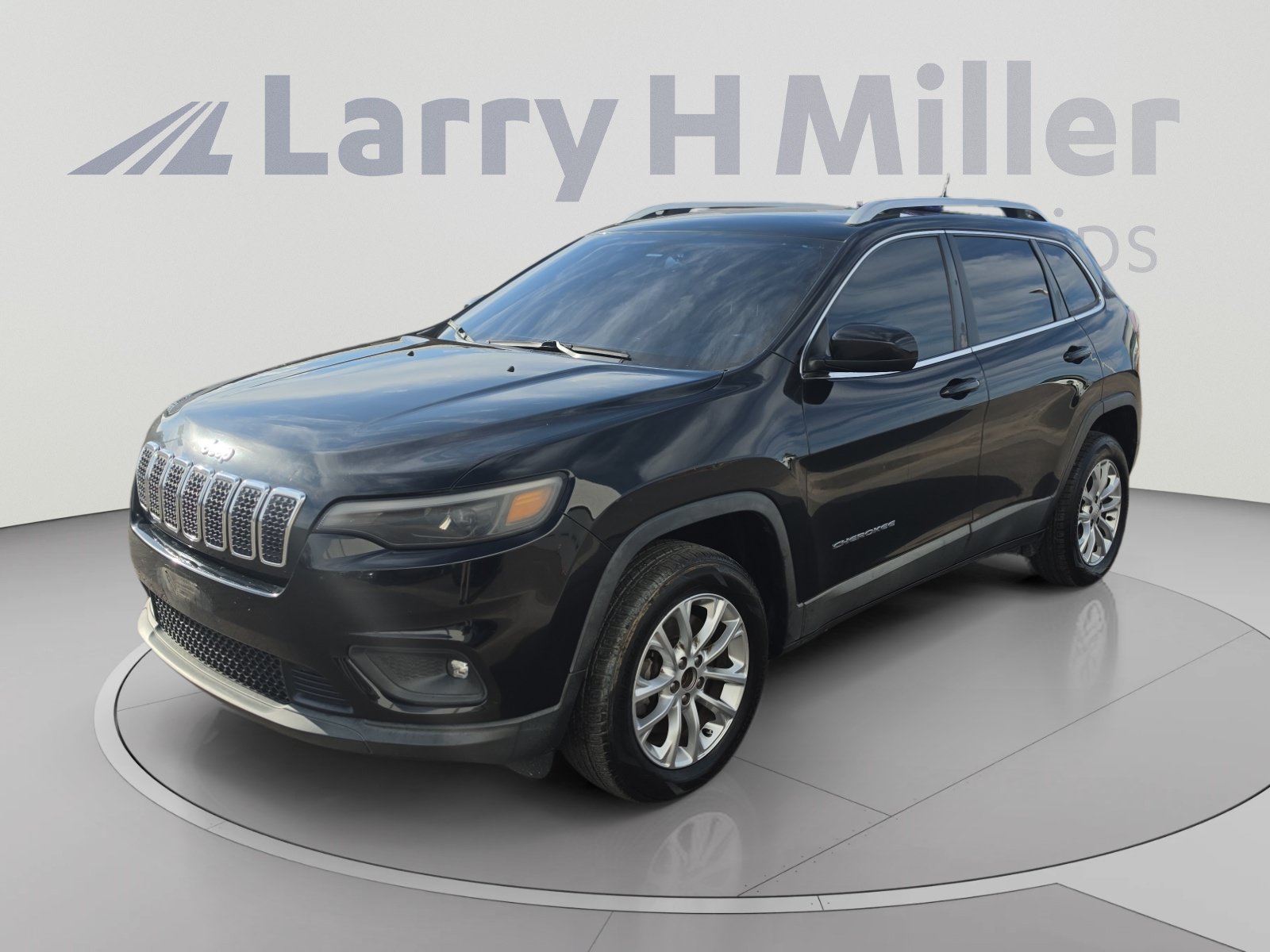 Used 2019 Jeep Cherokee Latitude w/ Cold Weather Group