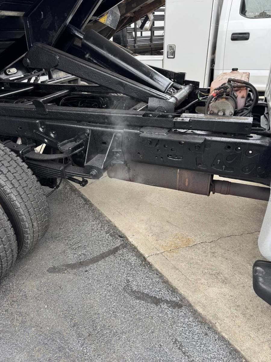 Used 2022 Ford F550 2WD Regular Cab Super Duty w/ Power Equipment Group image 24