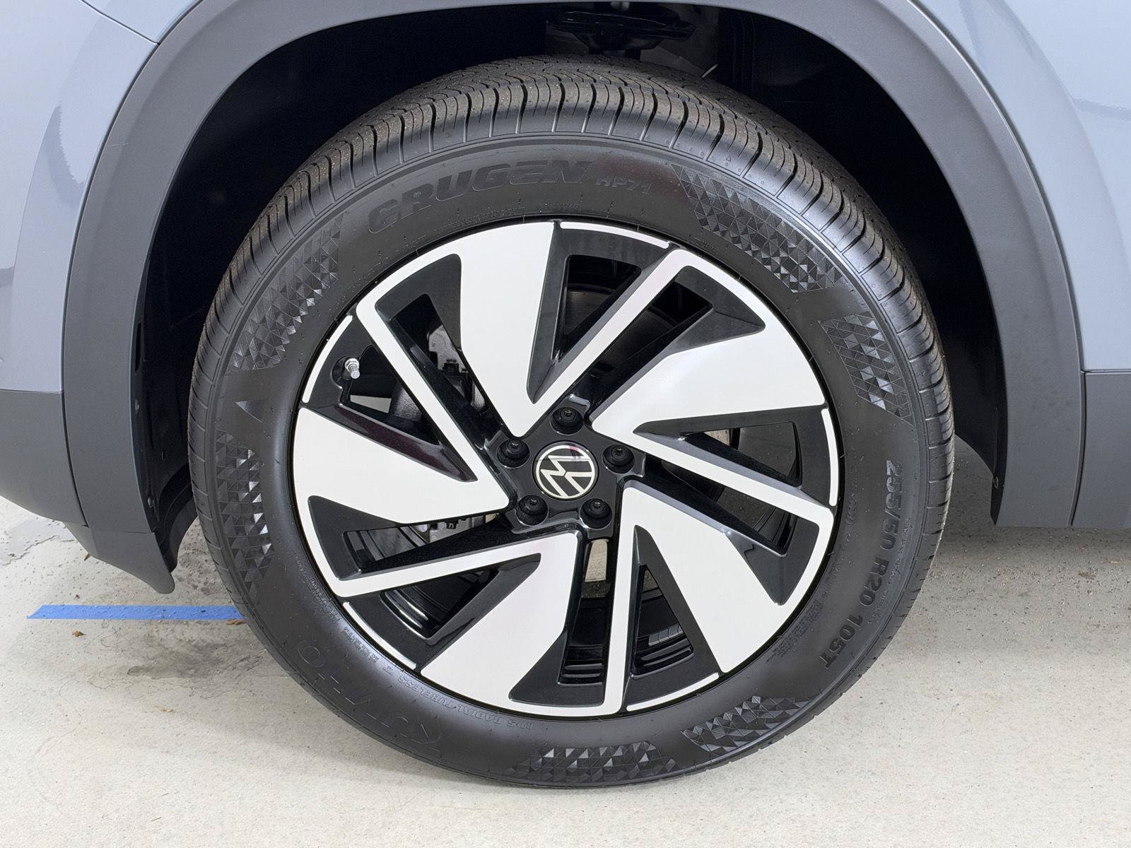 New 2026 Volkswagen Atlas SE FWD image 11