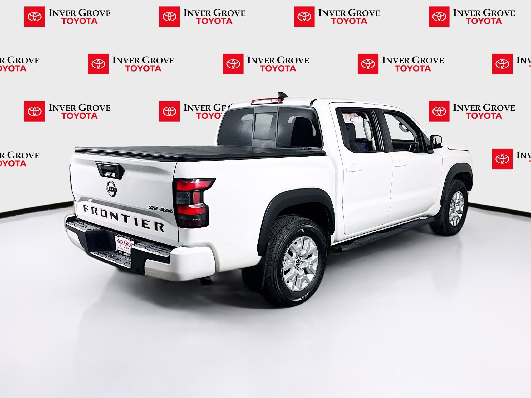Used 2022 Nissan Frontier SV image 5