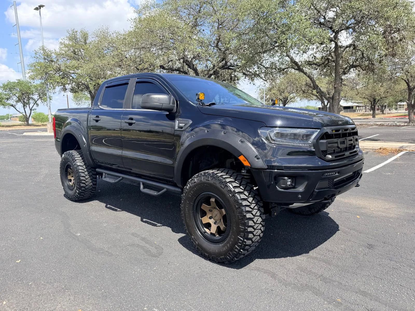 Used 2019 Ford Ranger XLT w/ Equipment Group 302A Luxury AWD/4WD image 9