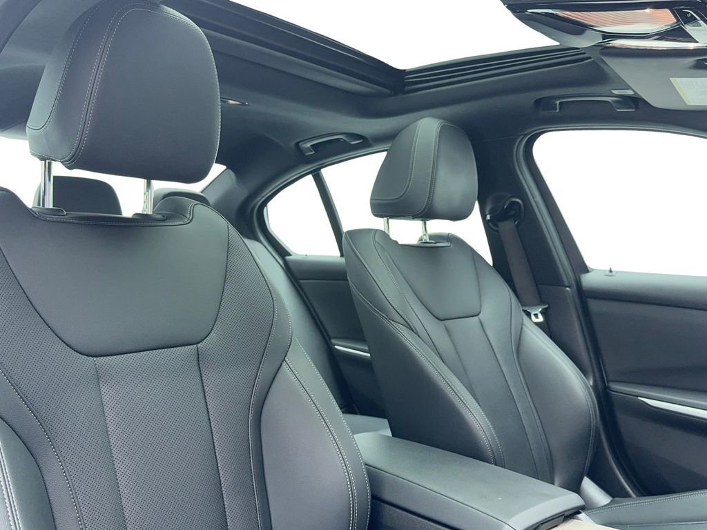 Used 2025 BMW 330i Sedan image 49