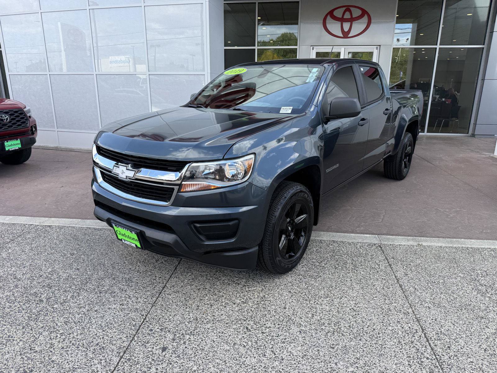 Used 2019 Chevrolet Colorado W/T w/ WT Convenience Package RWD image 2