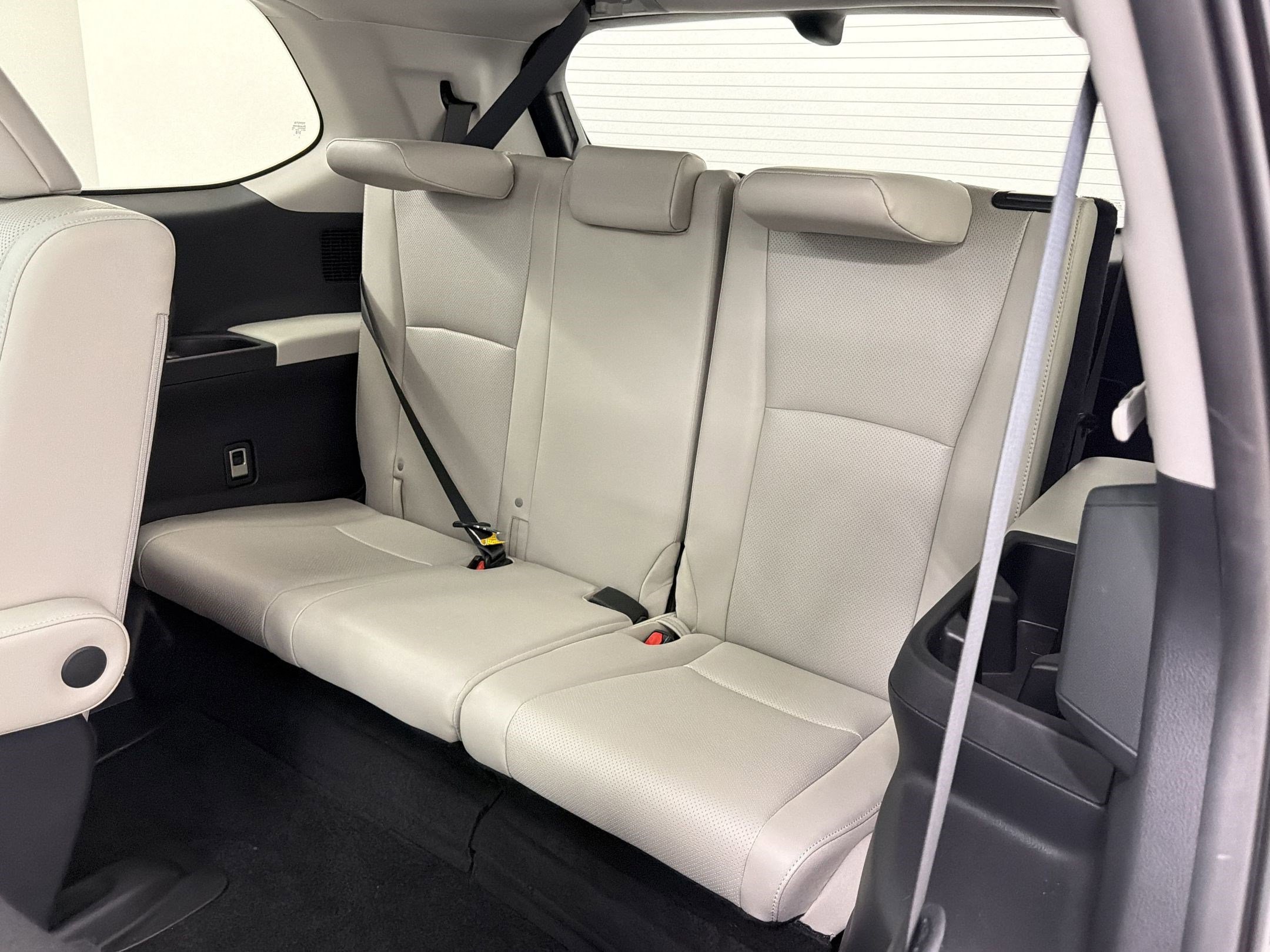 Used 2024 Toyota Grand Highlander Platinum image 36