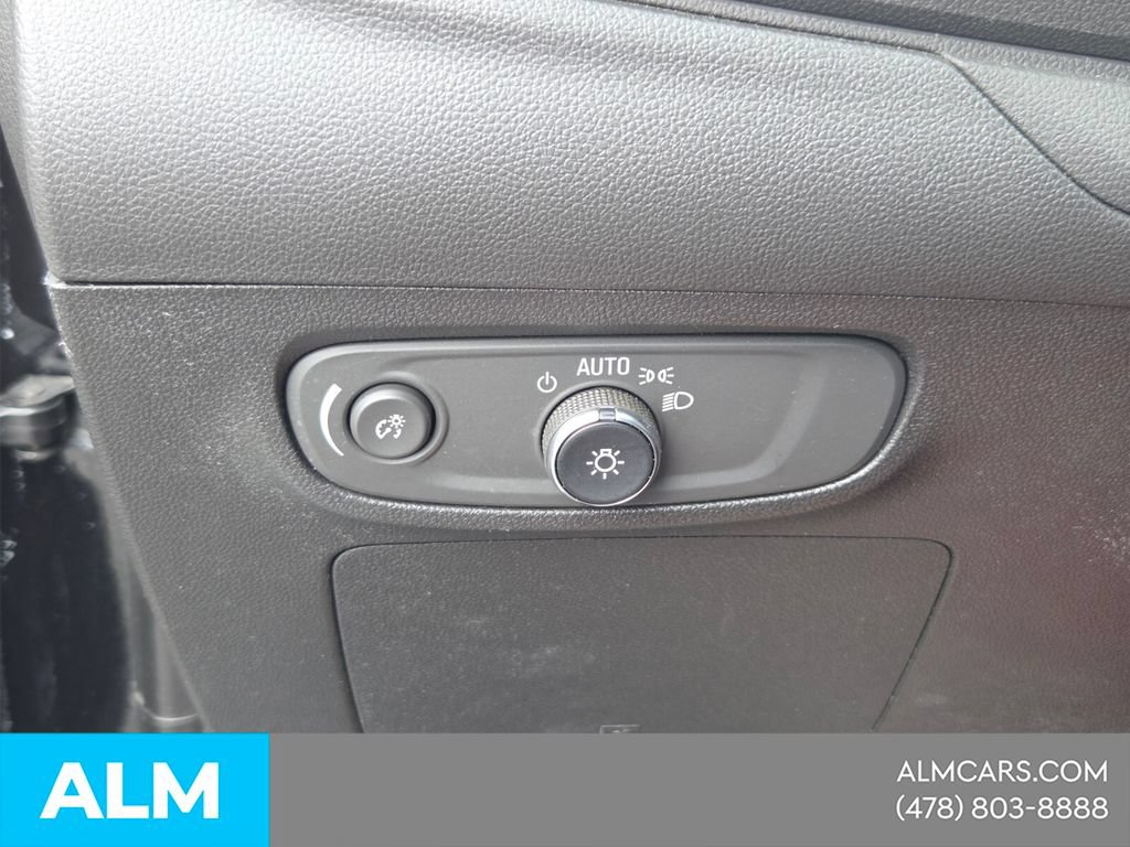Used 2025 Buick Encore GX Preferred FWD image 29
