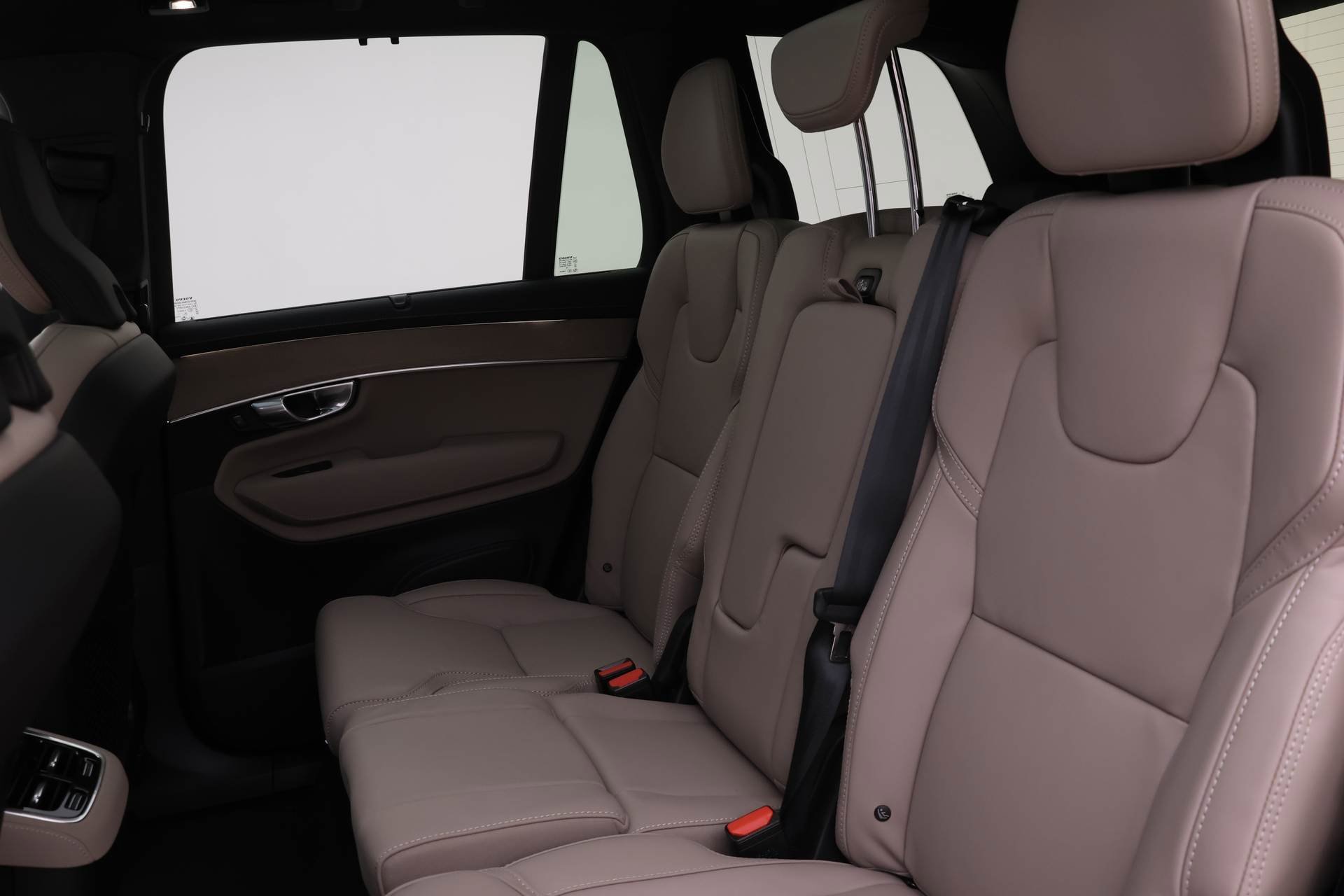 New 2026 Volvo XC90 B6 Ultra w/ Protection Package Premier image 12