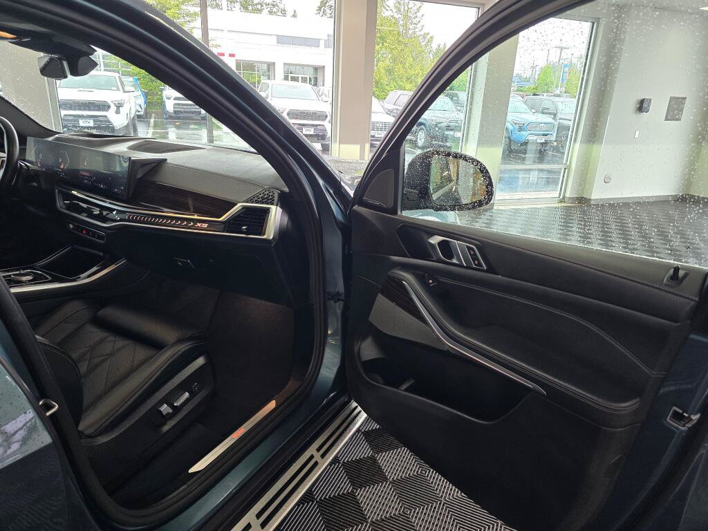 Used 2026 BMW X5 xDrive40i AWD/4WD image 42
