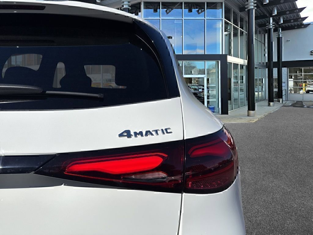 Certified 2026 Mercedes-Benz GLC 300 4MATIC image 8