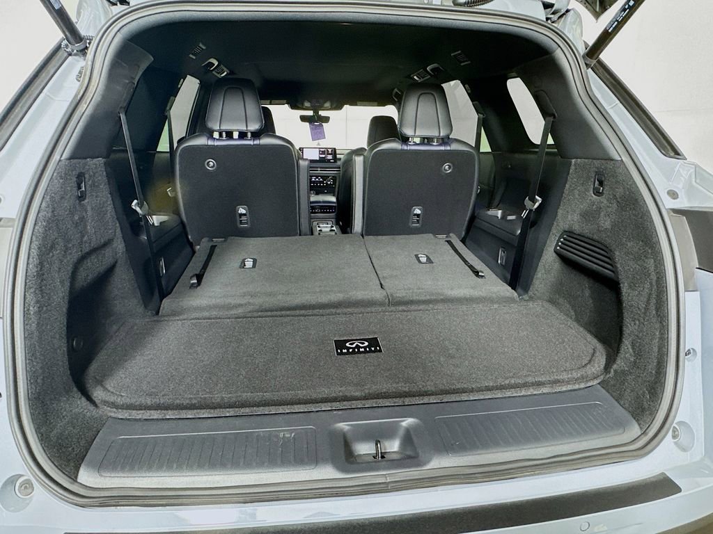 Used 2026 INFINITI QX60 Sport w/ Dark Cargo Package image 32