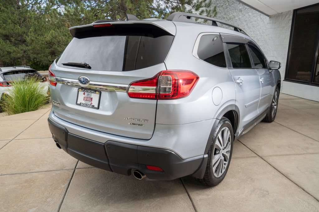 Used 2022 Subaru Ascent Limited w/ Technology Package AWD/4WD image 6