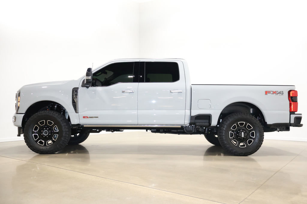 Used 2025 Ford F250 Platinum w/ Platinum Plus Package image 9