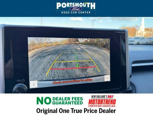 Used 2024 Toyota RAV4 XLE image 9
