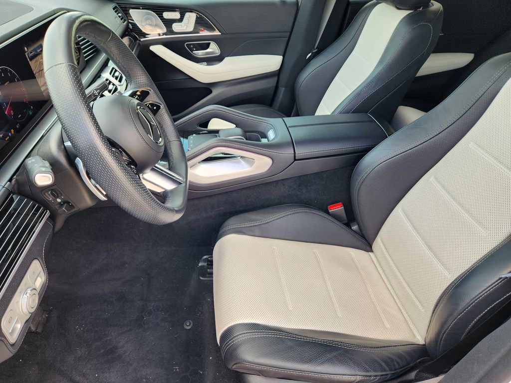 Used 2024 Mercedes-Benz GLE 350 4MATIC w/ AMG Line Interior image 13