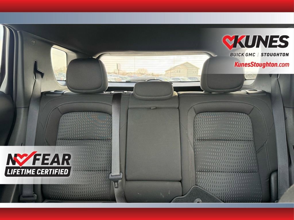 Used 2025 Chevrolet Equinox LT image 42