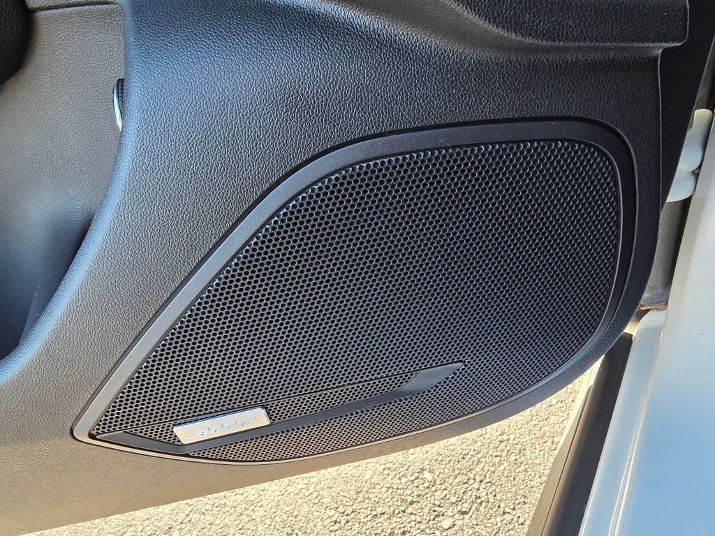 Used 2018 Buick Regal Essence w/ Driver Confidence Package #1 image 28