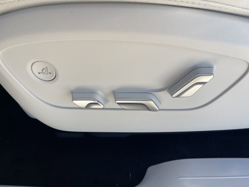 New 2026 Hyundai Ioniq 9 Limited image 20