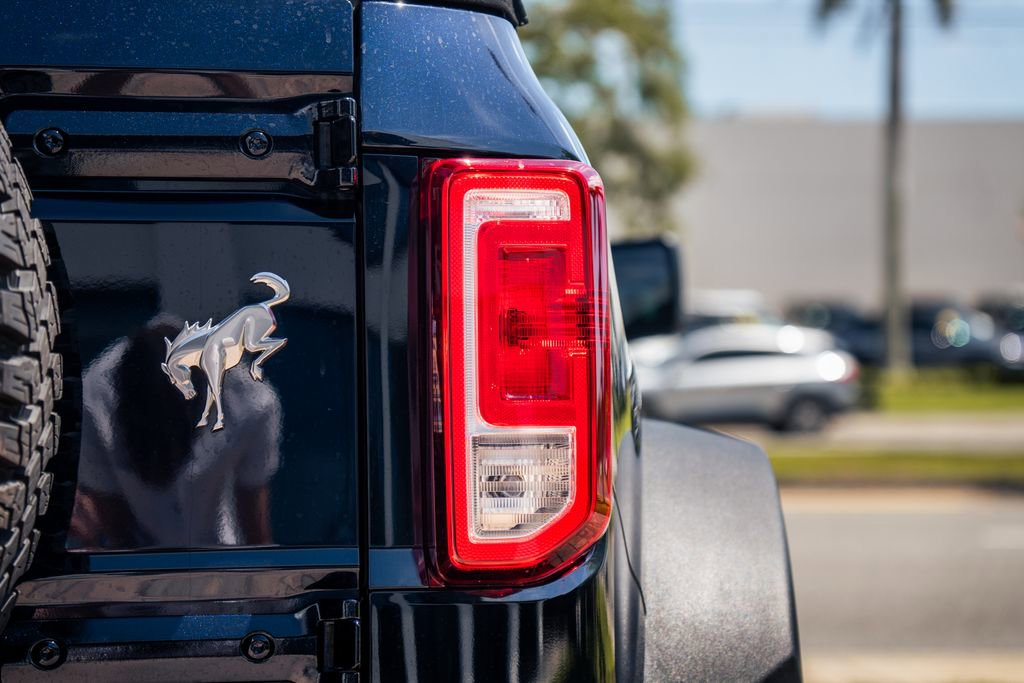 Used 2021 Ford Bronco Big Bend w/ Sasquatch Package AWD/4WD image 12