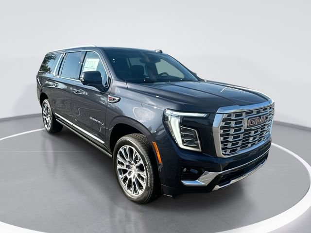 New 2025 GMC Yukon XL Denali w/ Sun & Power Step Package
