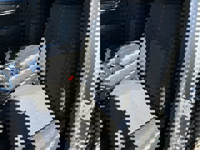 Used 2025 GMC Acadia Elevation image 20