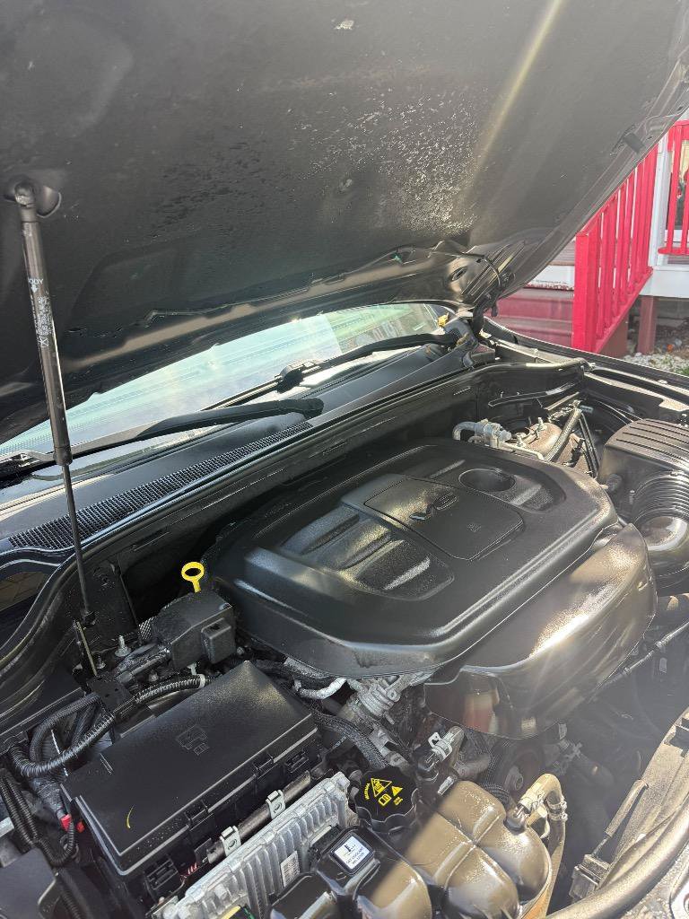 Used 2019 Jeep Grand Cherokee Laredo RWD image 37