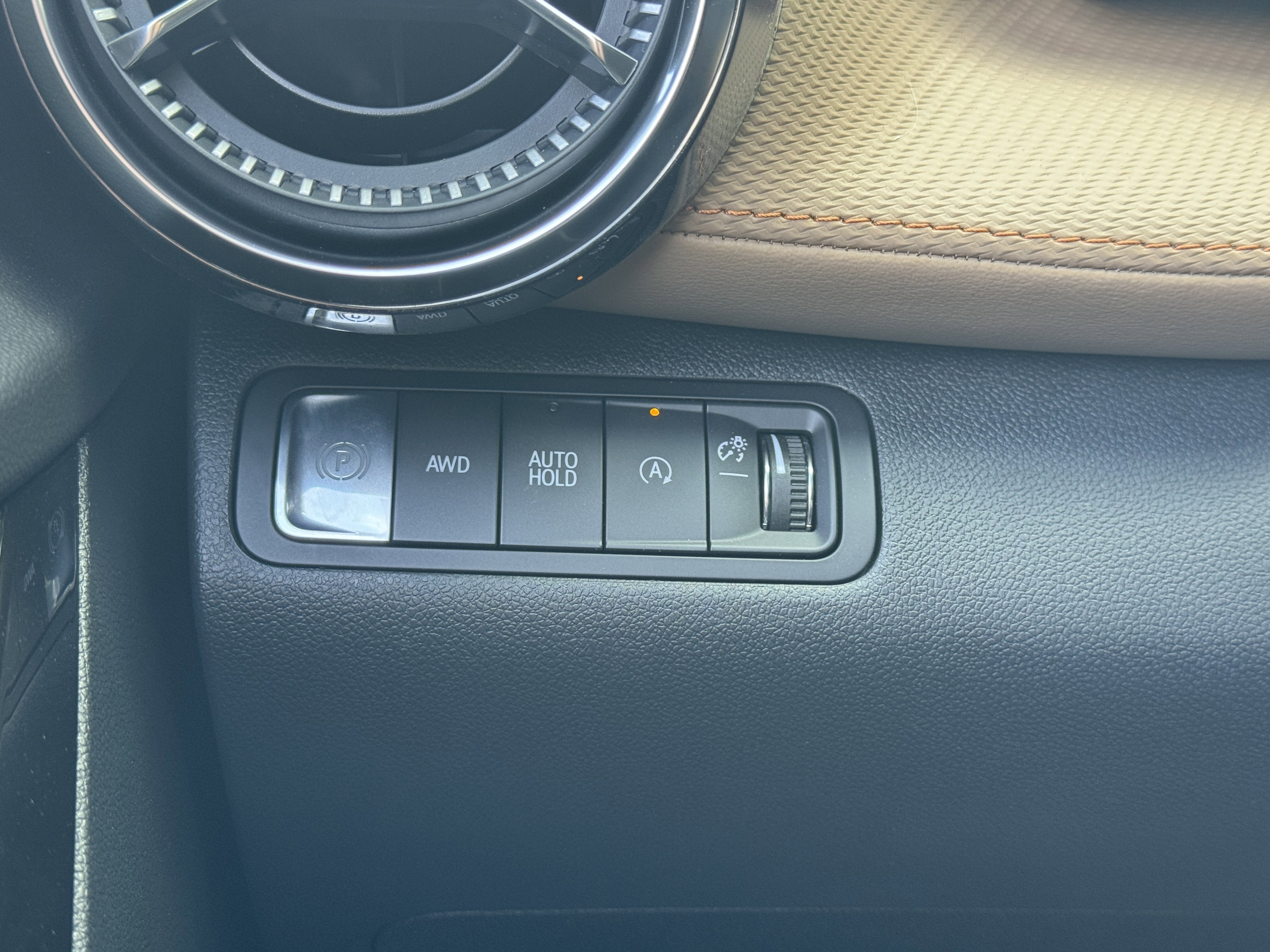 New 2026 Chevrolet Equinox ACTIV w/ Safety and Technology Package image 32