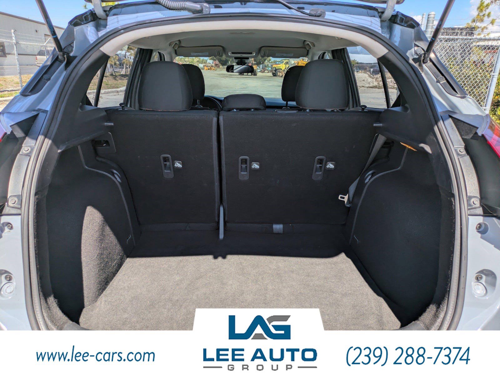 Used 2021 Nissan Kicks SR image 10