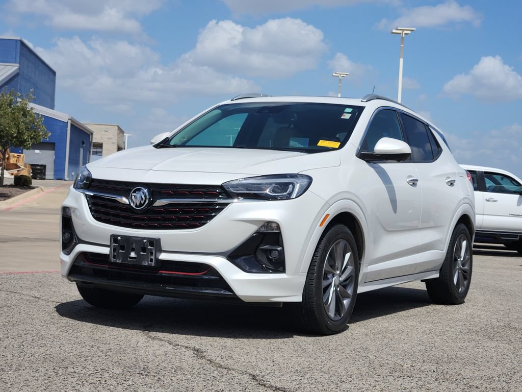 Used 2020 Buick Encore GX Essence w/ Experience Buick Package FWD image 2