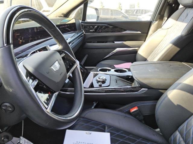 Used 2025 Cadillac Escalade IQ Sport 1 AWD/4WD image 17