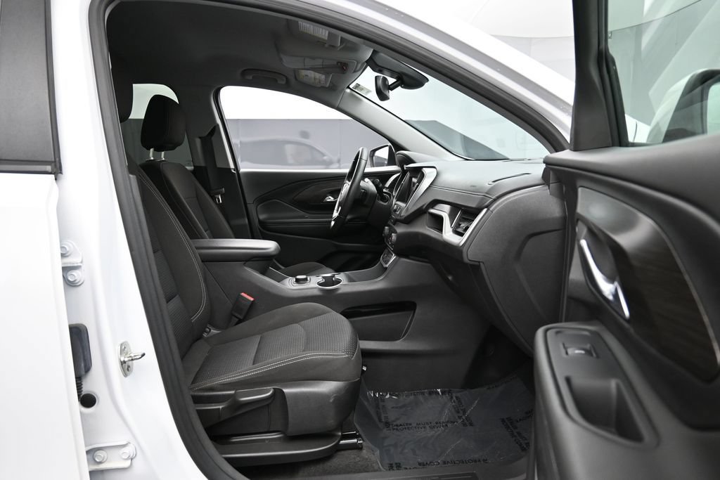 Used 2024 GMC Terrain SLE AWD/4WD image 27