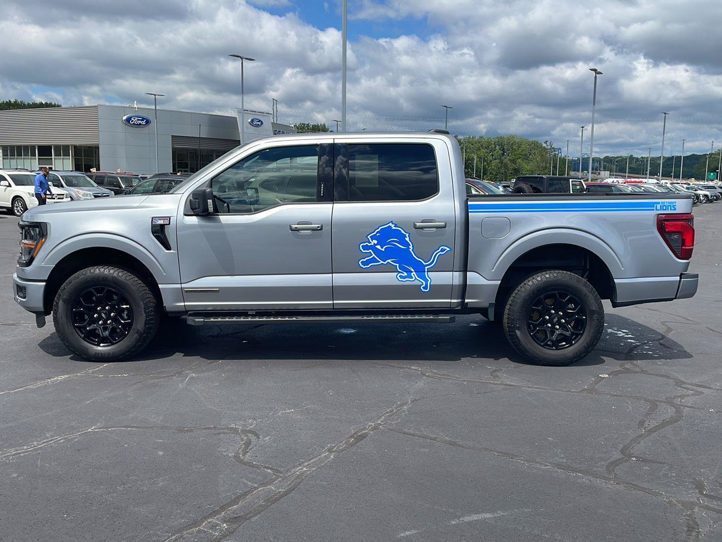 Used 2024 Ford F150 XLT w/ Equipment Group 302A MID AWD/4WD image 2