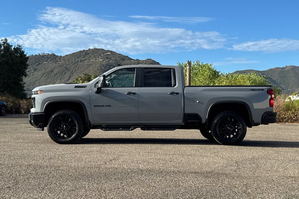 Used 2025 Chevrolet Silverado 2500 Custom w/ Custom Value Package AWD/4WD image 7