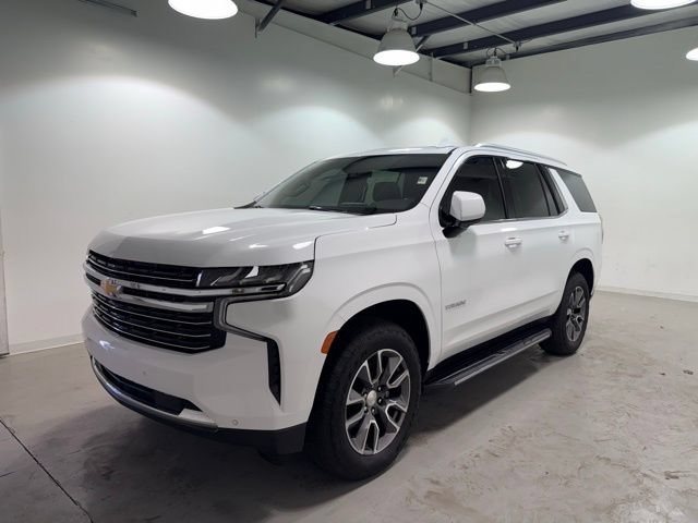 Certified 2022 Chevrolet Tahoe LT w/ Luxury Package AWD/4WD image 3