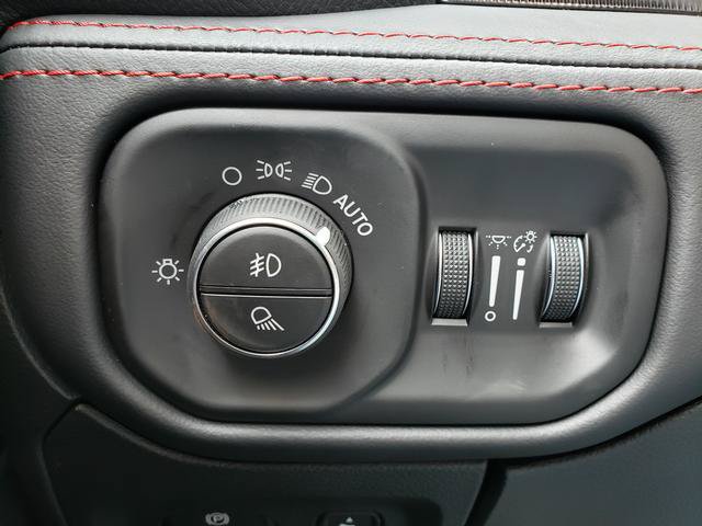 New 2027 RAM 1500 4x4 Crew Cab image 31