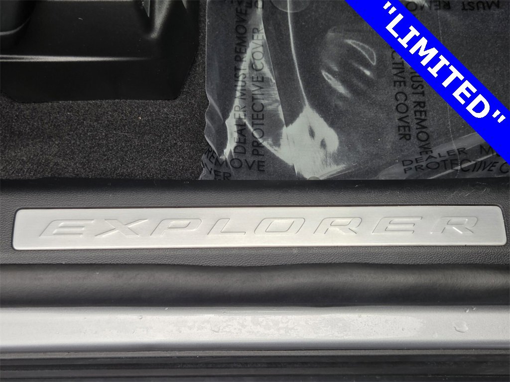 Used 2020 Ford Explorer Limited w/ Class III Trailer Tow Package image 21