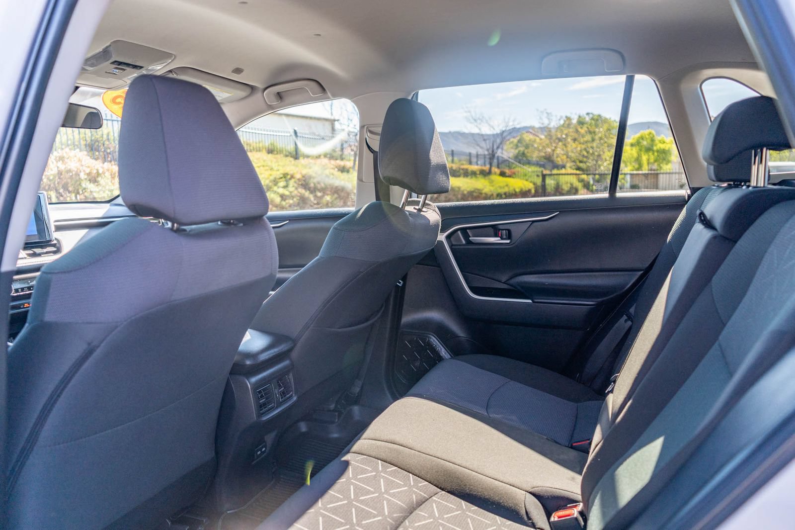 Certified 2025 Toyota RAV4 XLE FWD image 18