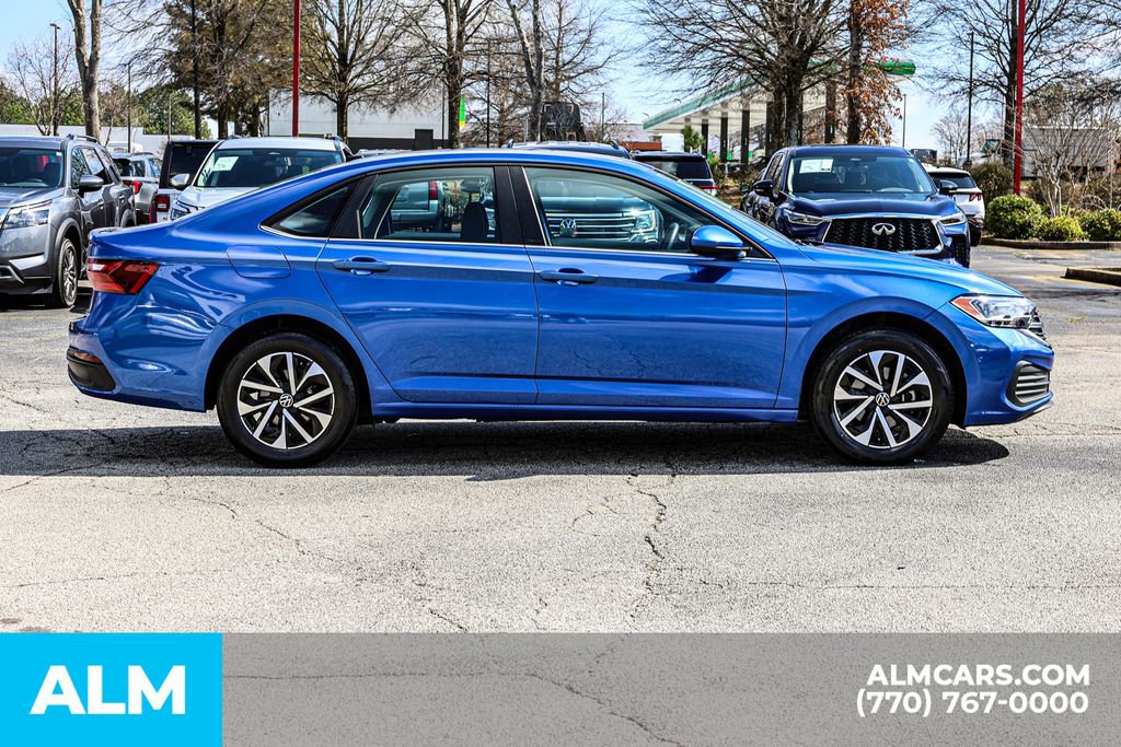 Used 2024 Volkswagen Jetta S image 10