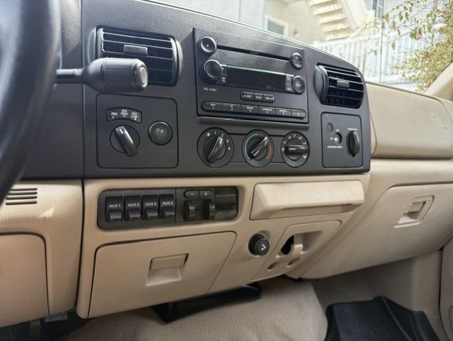 Used 2006 Ford F250 4x4 SuperCab Super Duty image 14