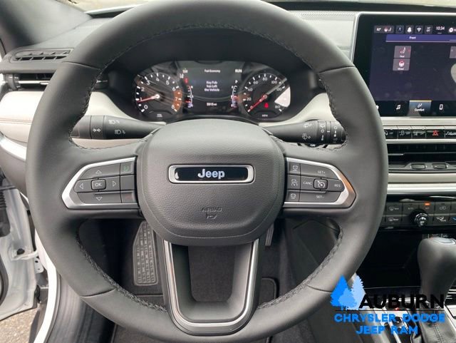 Used 2026 Jeep Compass Limited AWD/4WD image 35