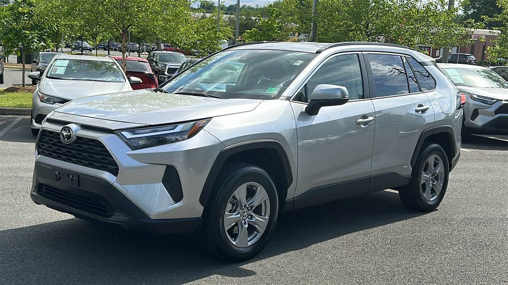 Certified 2025 Toyota RAV4 XLE AWD/4WD image 2