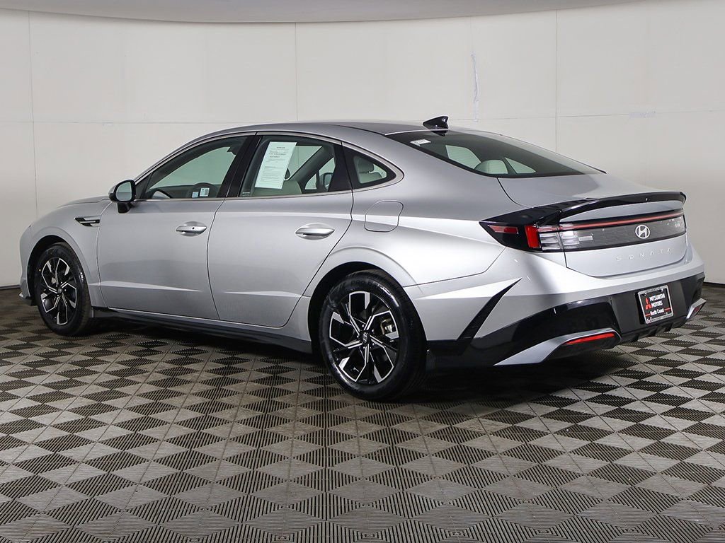 Used 2024 Hyundai Sonata SEL image 8