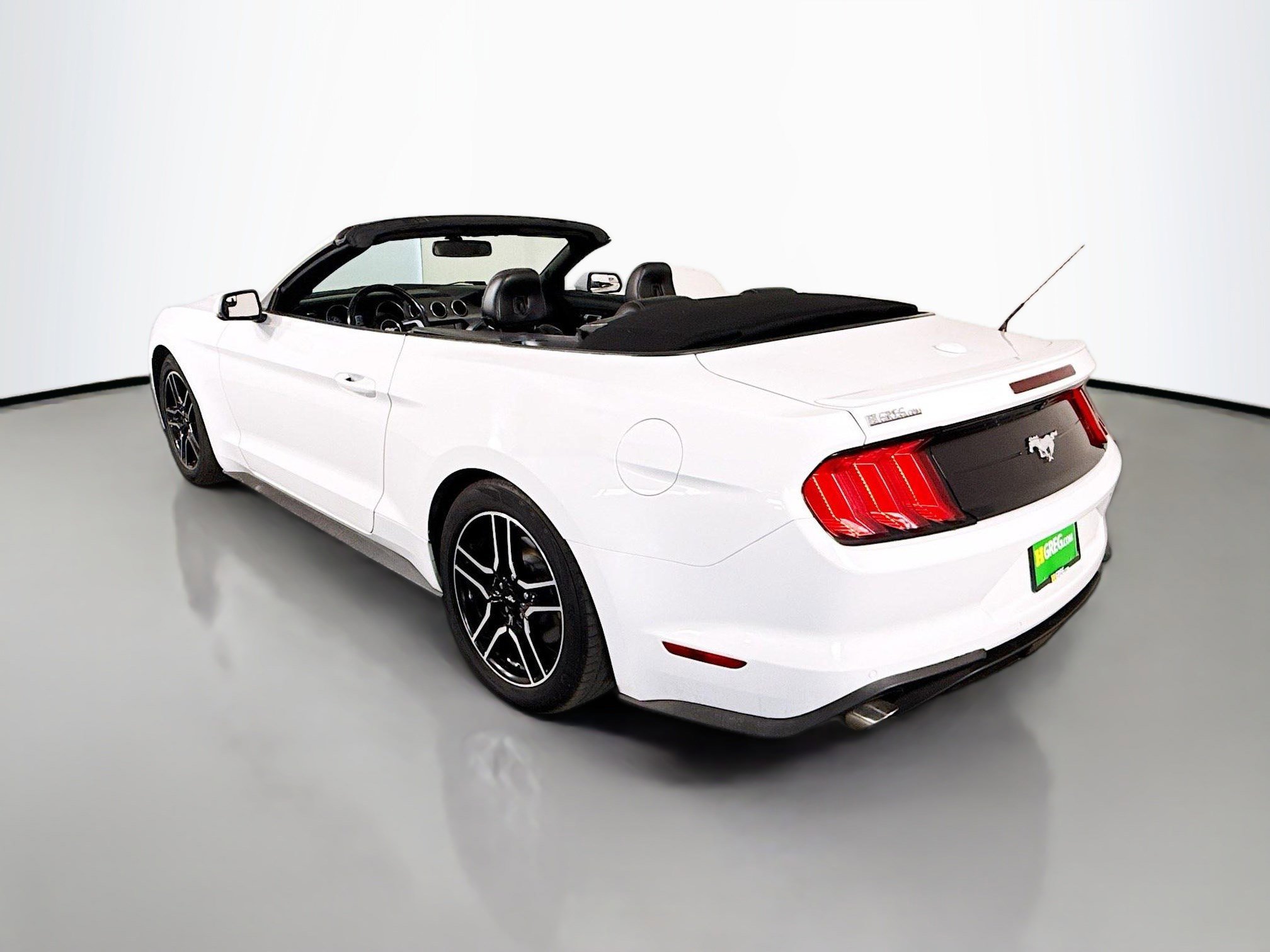 Used 2018 Ford Mustang Premium image 44