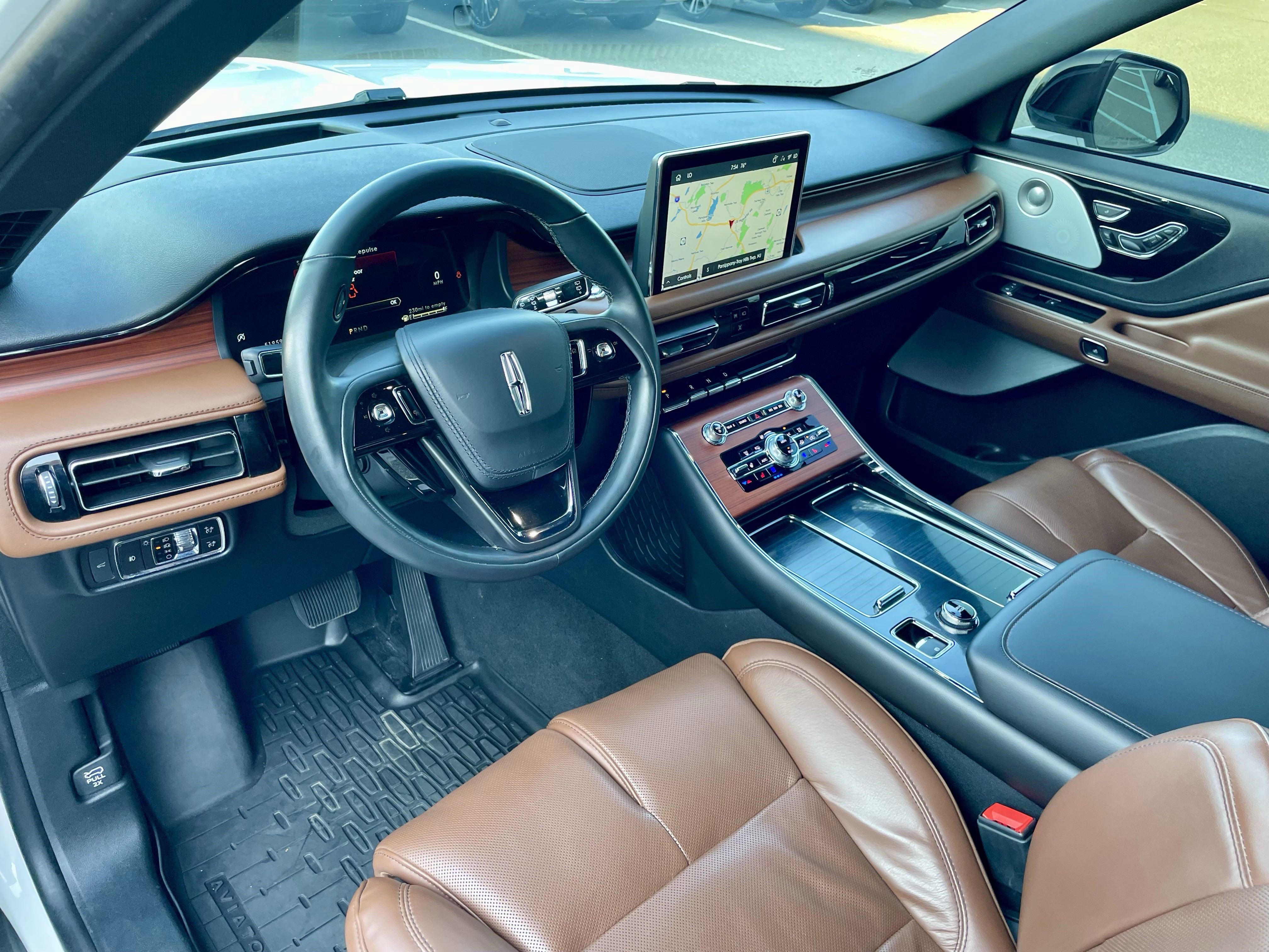 Used 2023 Lincoln Aviator Reserve w/ Equipment Group 201A image 13