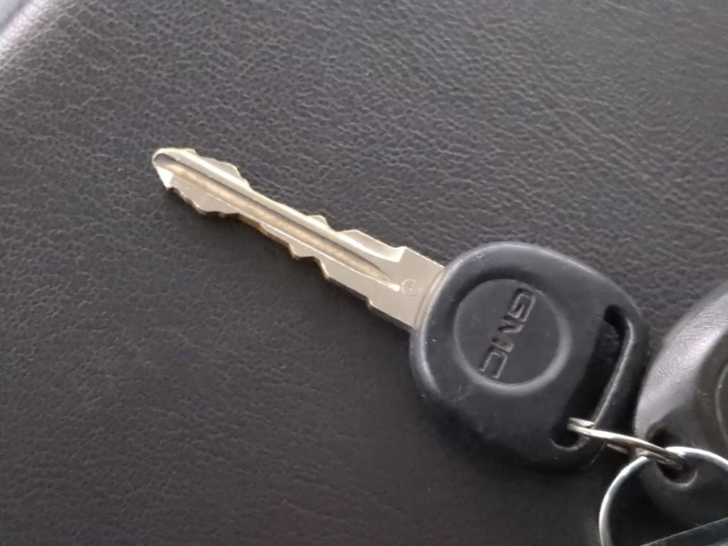 Used 2015 GMC Acadia SLE image 49