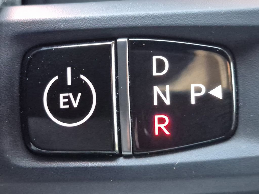 Certified 2024 Kia EV9 Land image 31