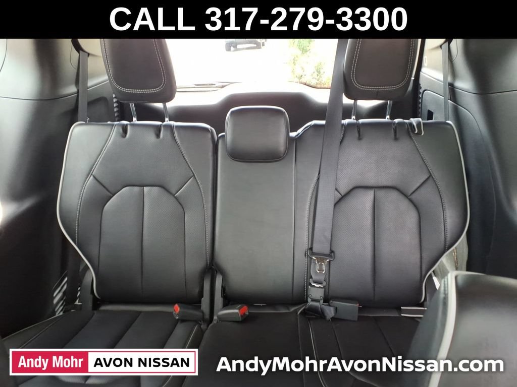 Used 2026 Chrysler Pacifica Limited w/ S Appearance Package FWD image 33