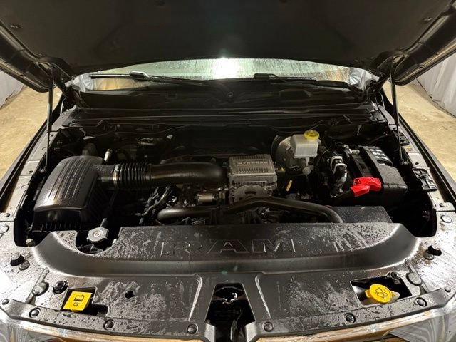 Used 2023 RAM 1500 Laramie AWD/4WD image 27