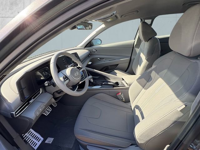 New 2026 Hyundai Elantra Sport image 2