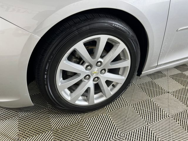 Used 2015 Chevrolet Malibu LT image 25