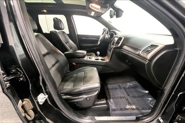 Used 2014 Jeep Grand Cherokee Limited w/ Luxury Group II AWD/4WD image 27